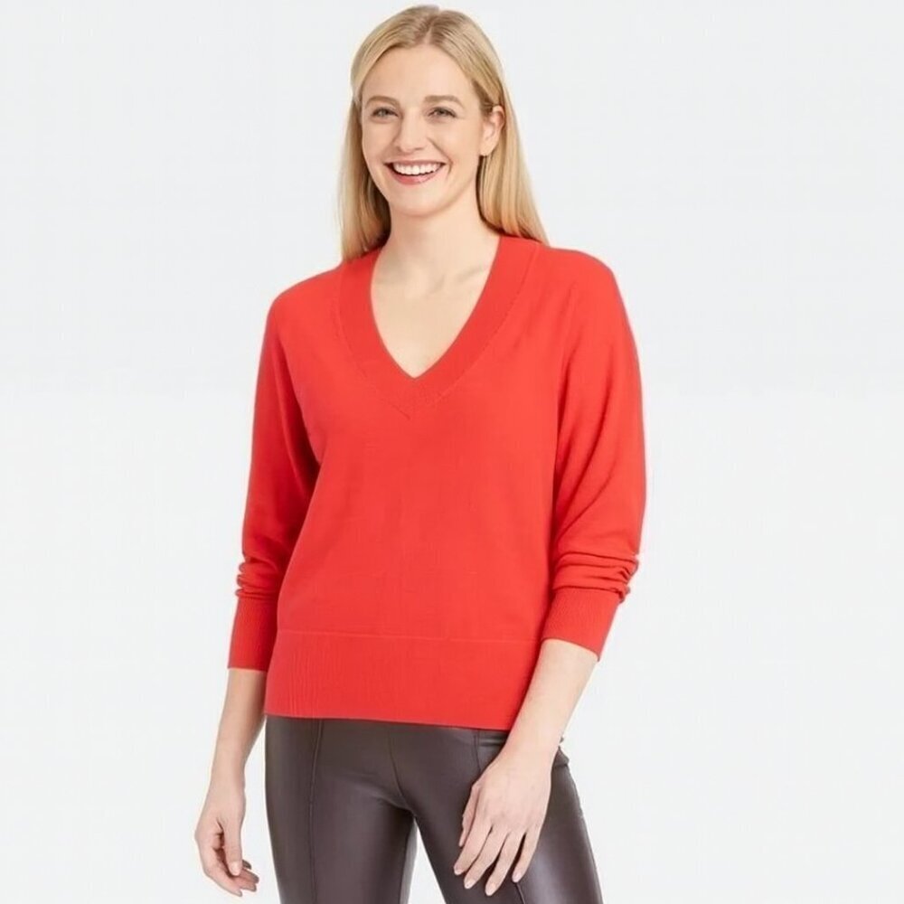 New Women's V-Neck Pullover Sweater Red Fine Gauge Knit Long Sleeve Size Large